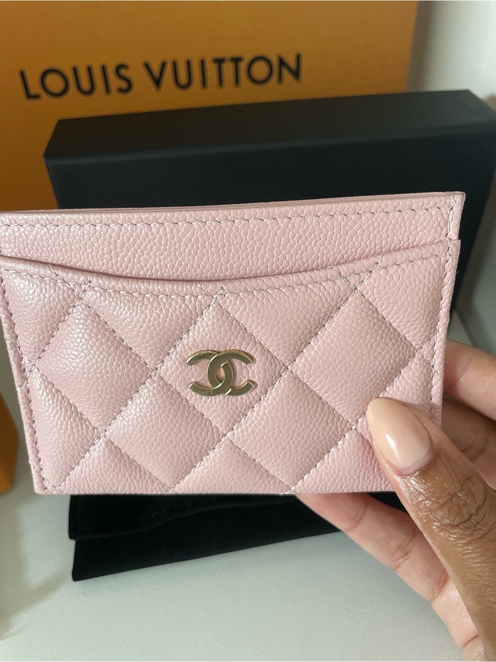CHANEL Pink caviar card holder - Picture 5 of 9